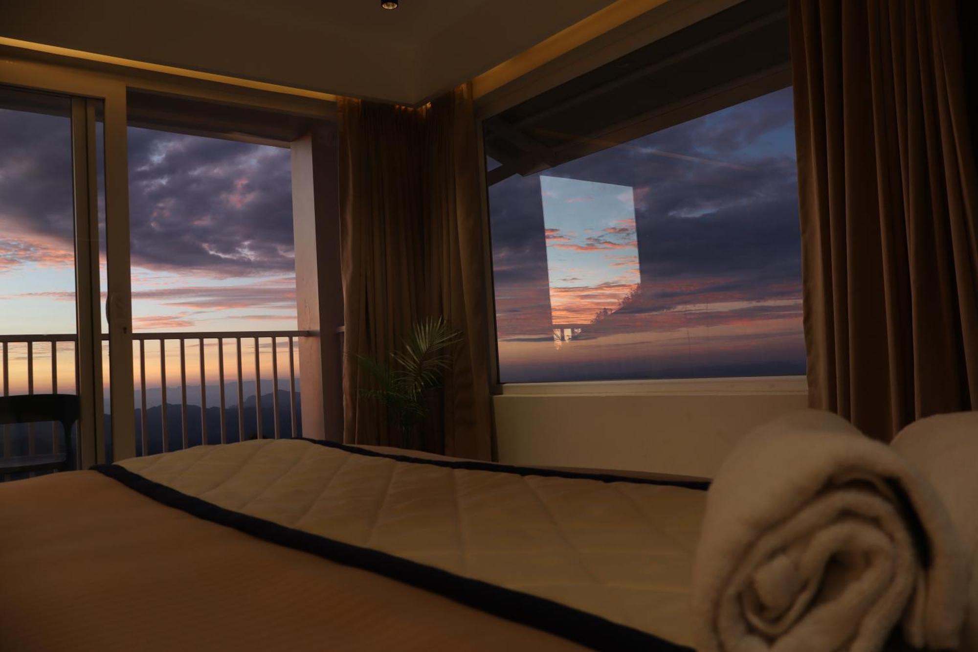 The Clouds End Hotel Devikolam Bagian luar foto